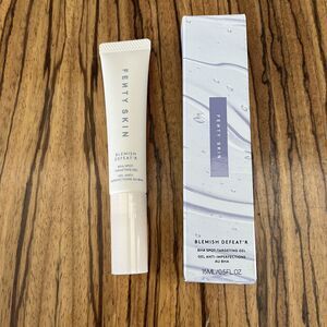 Fenty Skin Blemish Defeat'r BHA Spot-Targeting Gel 15ml